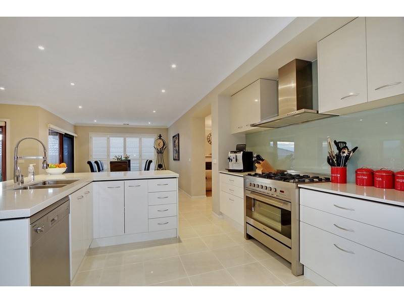 29 Kingston Way, Mooroolbark VIC 3138