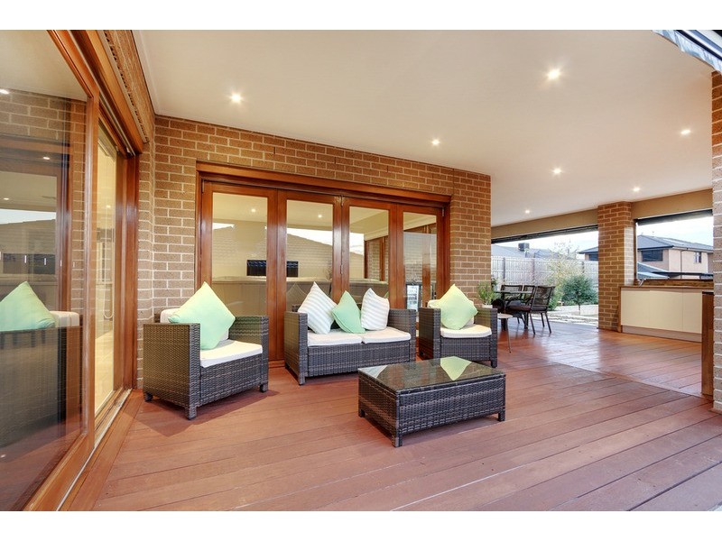 29 Kingston Way, Mooroolbark VIC 3138