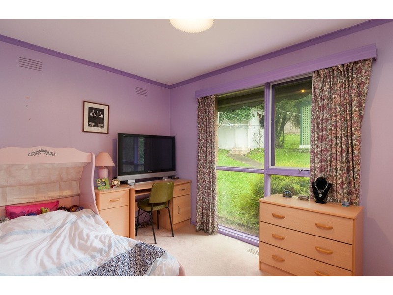 33 Swinburne Avenue, Mooroolbark VIC 3138