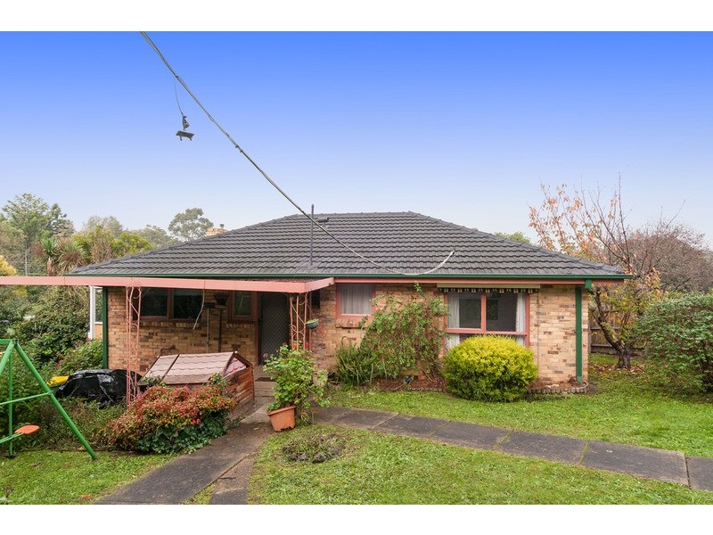 33 Swinburne Avenue, Mooroolbark VIC 3138
