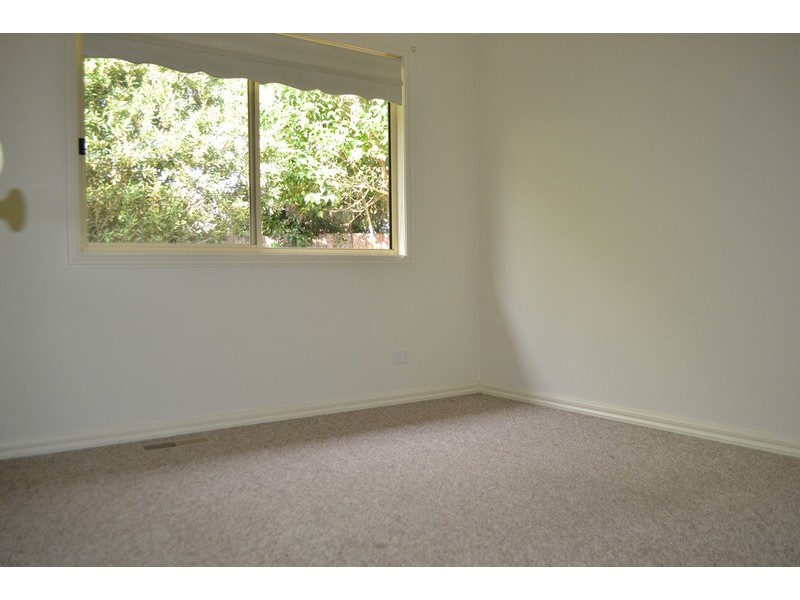 2/8 Morelle Court, Mooroolbark VIC 3138