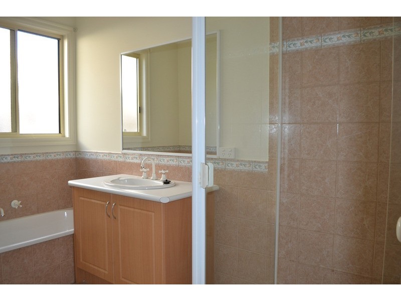 2/8 Morelle Court, Mooroolbark VIC 3138