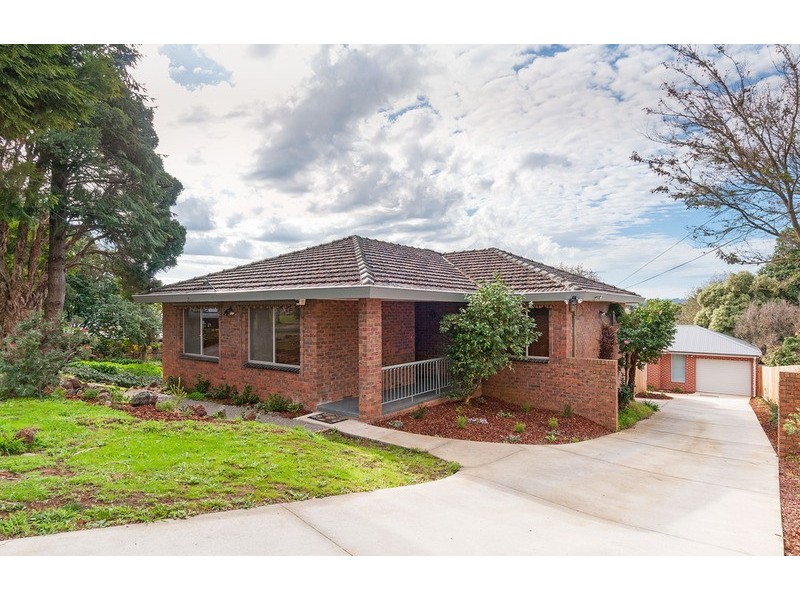 36 Daymar Drive, Mooroolbark VIC 3138