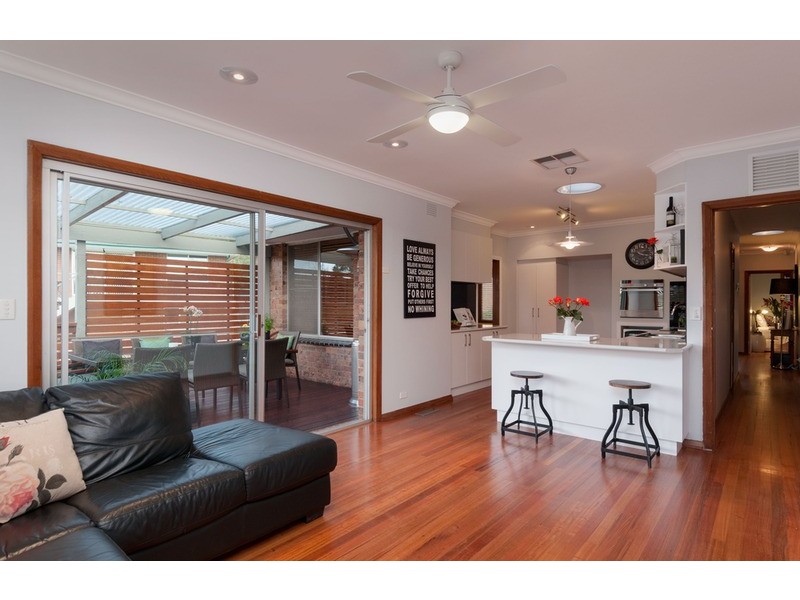 36 Daymar Drive, Mooroolbark VIC 3138