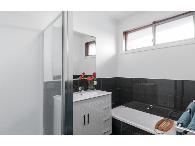 36 Daymar Drive, Mooroolbark VIC 3138