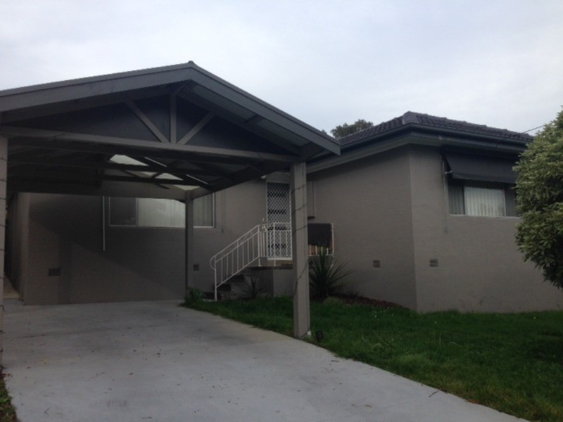 1/12 Saxon Drive, Mooroolbark VIC 3138