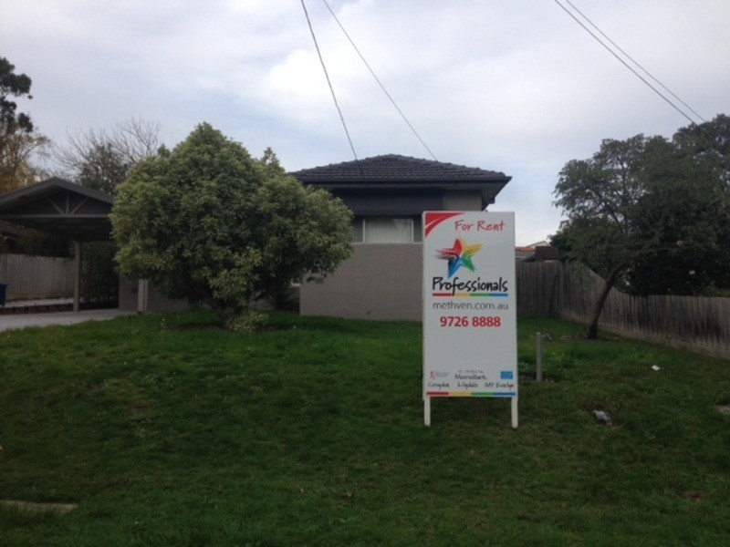 1/12 Saxon Drive, Mooroolbark VIC 3138