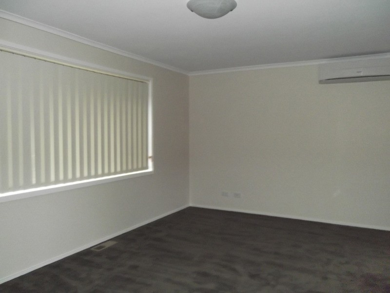 1/12 Saxon Drive, Mooroolbark VIC 3138