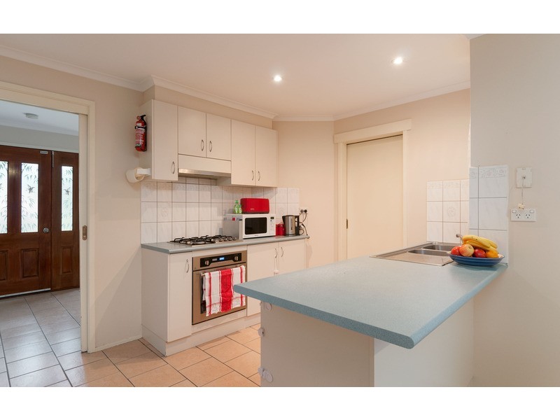 9 Green Street, Mooroolbark VIC 3138