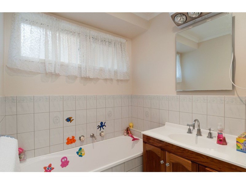 9 Green Street, Mooroolbark VIC 3138