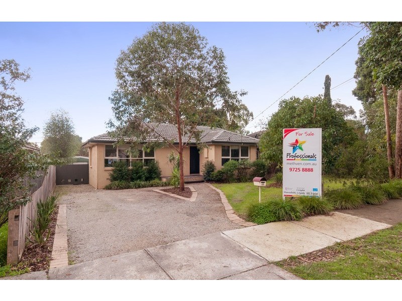 86 Lee Ann Crescent, Croydon VIC 3136