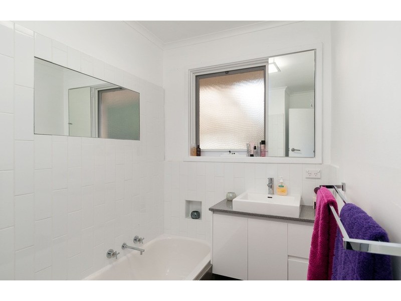 86 Lee Ann Crescent, Croydon VIC 3136