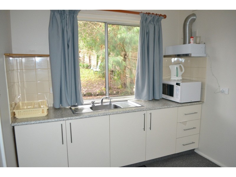 rear 14 Elms Road, Mooroolbark VIC 3138