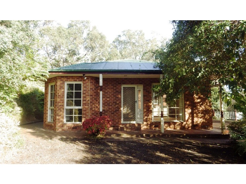 17A Hill Road, Montrose VIC 3765