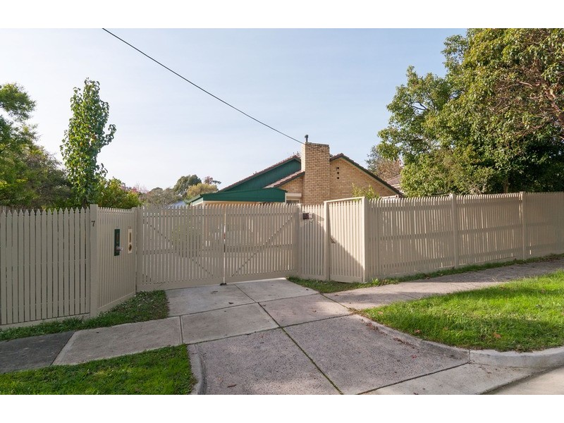 7 Victoria Street, Ringwood East VIC 3135