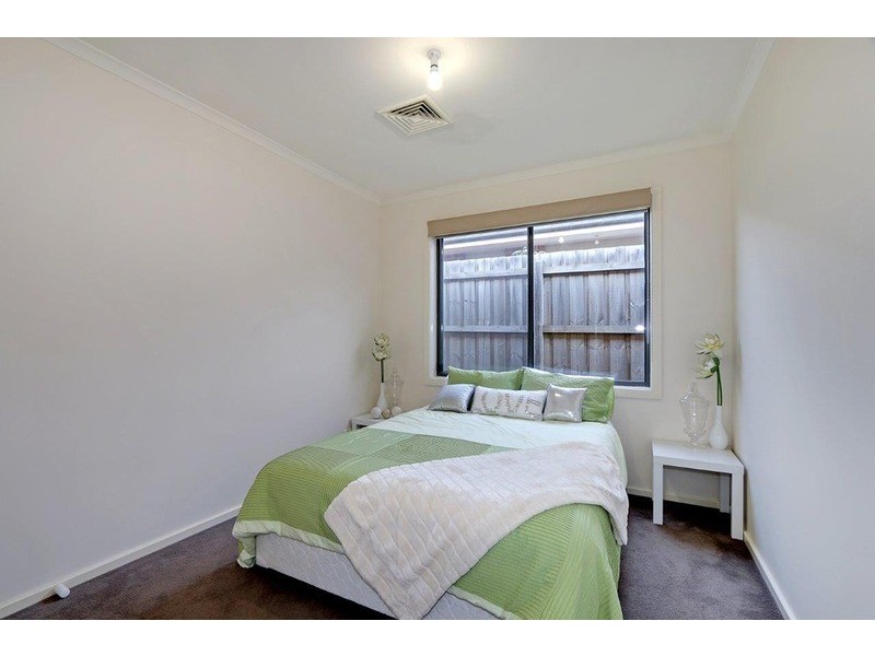 31 Valley Park Drive, Mooroolbark VIC 3138