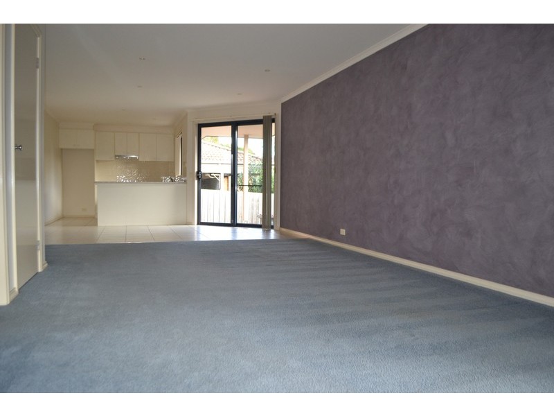 19 Neville Street, Ringwood VIC 3134