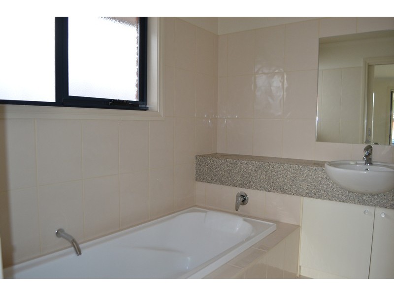 19 Neville Street, Ringwood VIC 3134