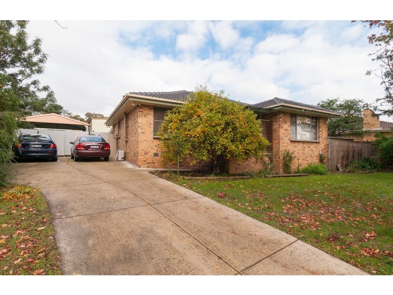 68 Dryden Concourse, Mooroolbark VIC 3138