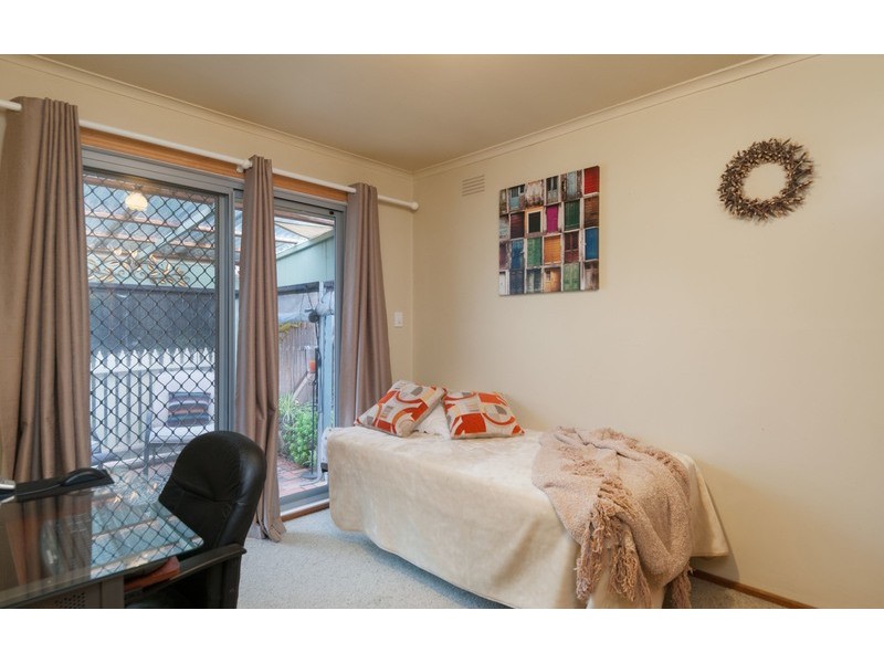 68 Dryden Concourse, Mooroolbark VIC 3138
