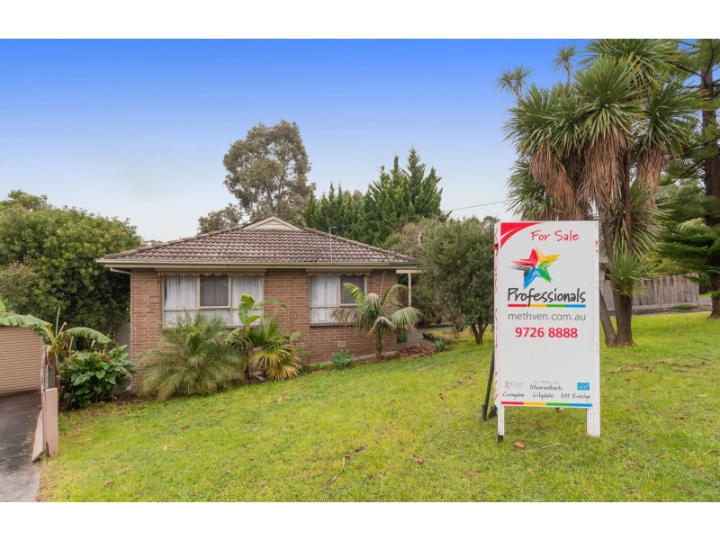 23 Meadowlark Lane, Mooroolbark VIC 3138