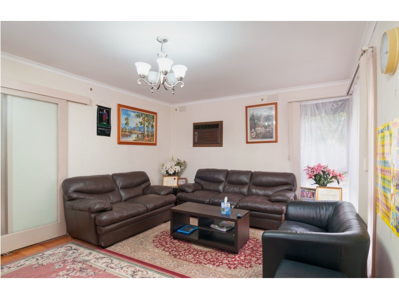 23 Meadowlark Lane, Mooroolbark VIC 3138