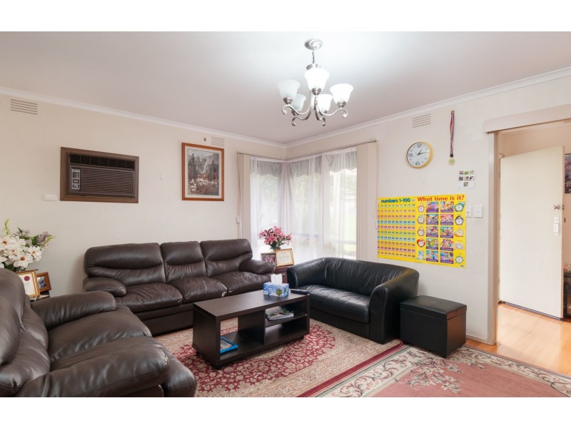 23 Meadowlark Lane, Mooroolbark VIC 3138