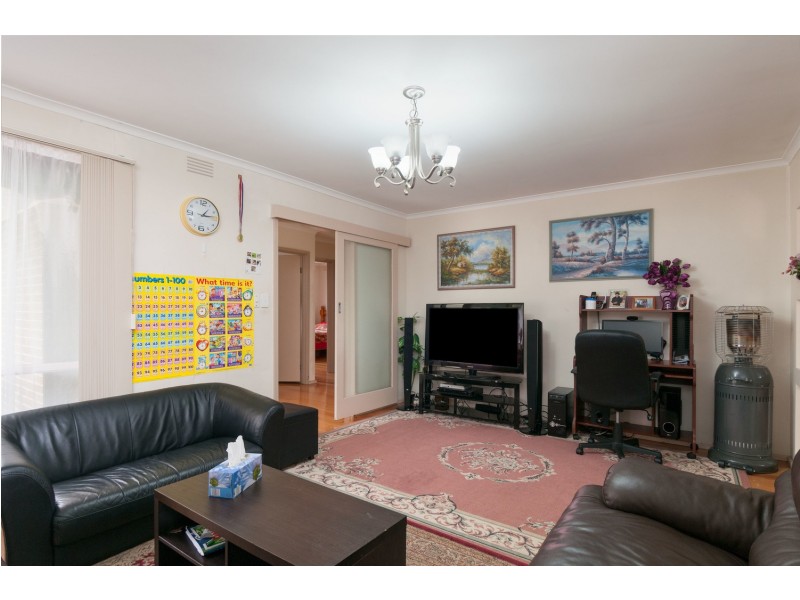 23 Meadowlark Lane, Mooroolbark VIC 3138