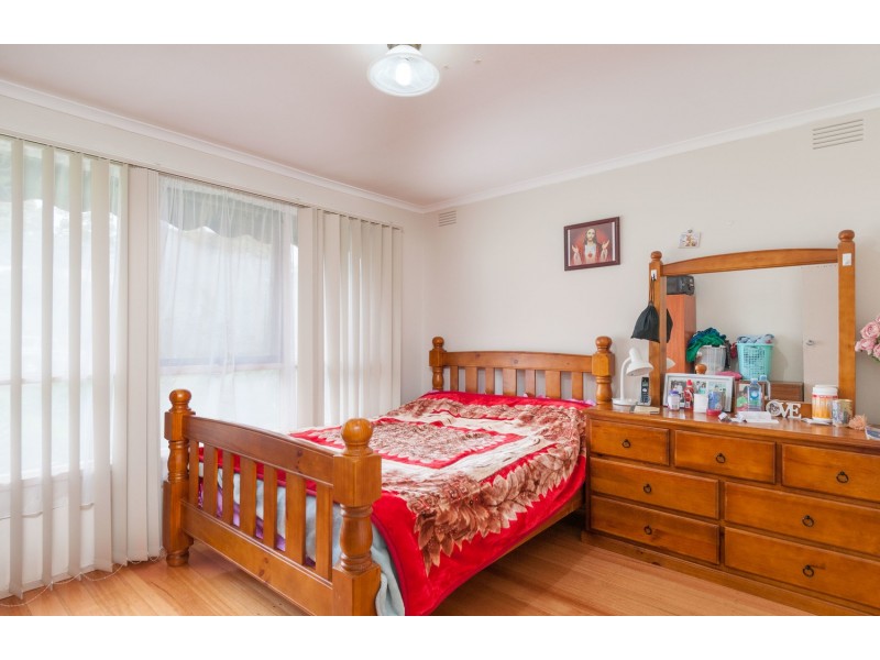 23 Meadowlark Lane, Mooroolbark VIC 3138