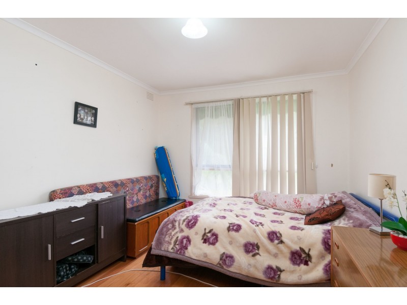 23 Meadowlark Lane, Mooroolbark VIC 3138