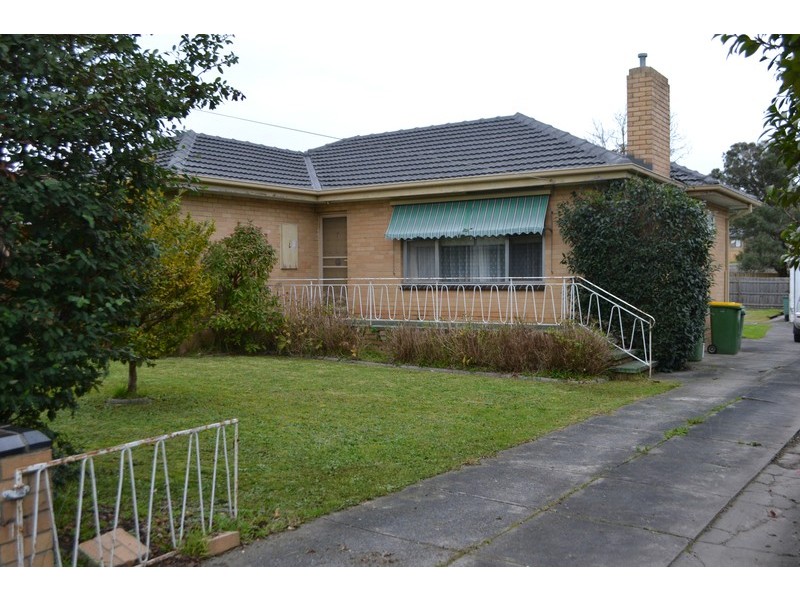 7 Longfellow Avenue, Mooroolbark VIC 3138