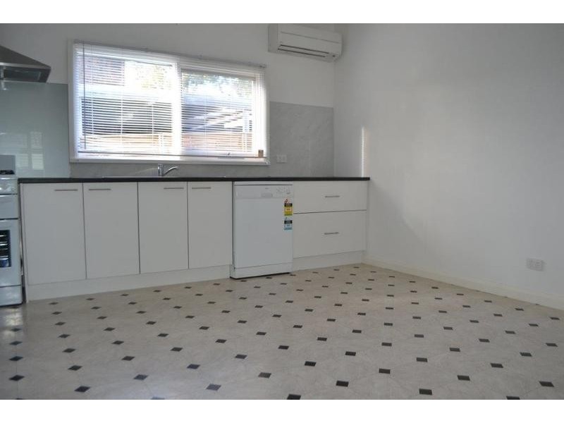 43 Terrigal Crescent, Kilsyth VIC 3137