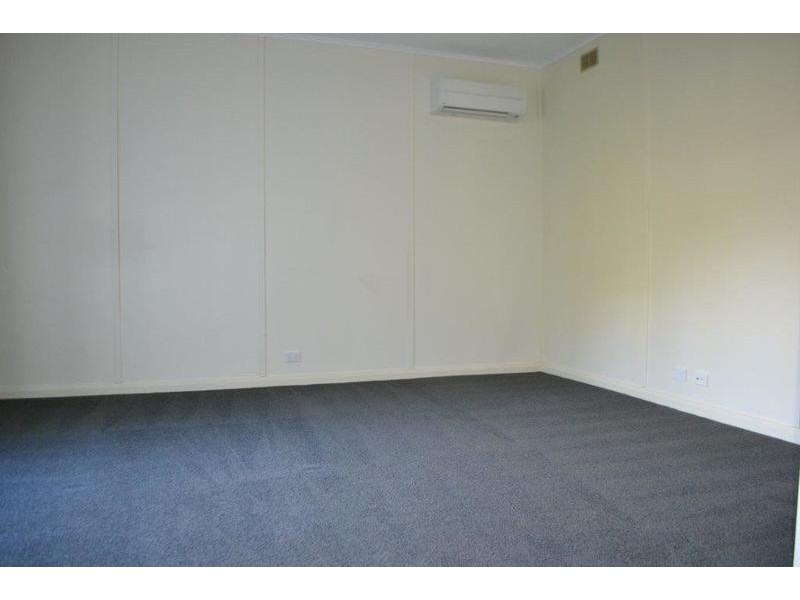 43 Terrigal Crescent, Kilsyth VIC 3137
