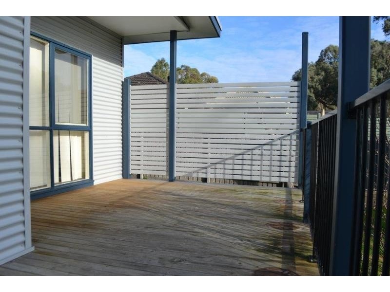 43 Terrigal Crescent, Kilsyth VIC 3137