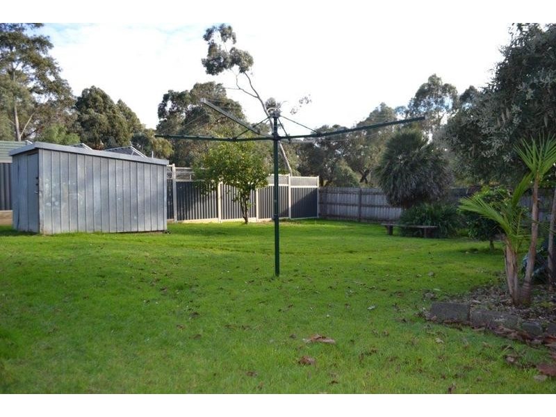 43 Terrigal Crescent, Kilsyth VIC 3137