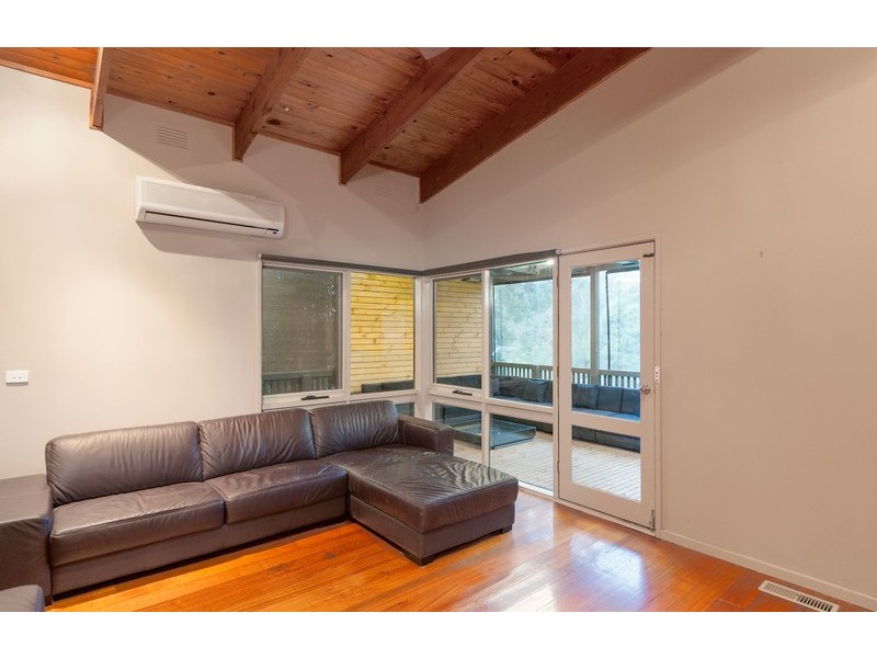 114 Edward Road, Chirnside Park VIC 3116