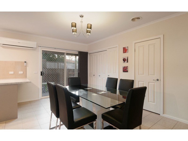 7/15-17 Manchester Road, Mooroolbark VIC 3138