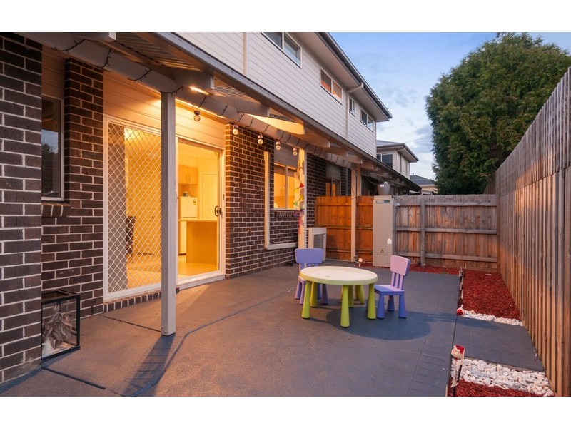 7/15-17 Manchester Road, Mooroolbark VIC 3138