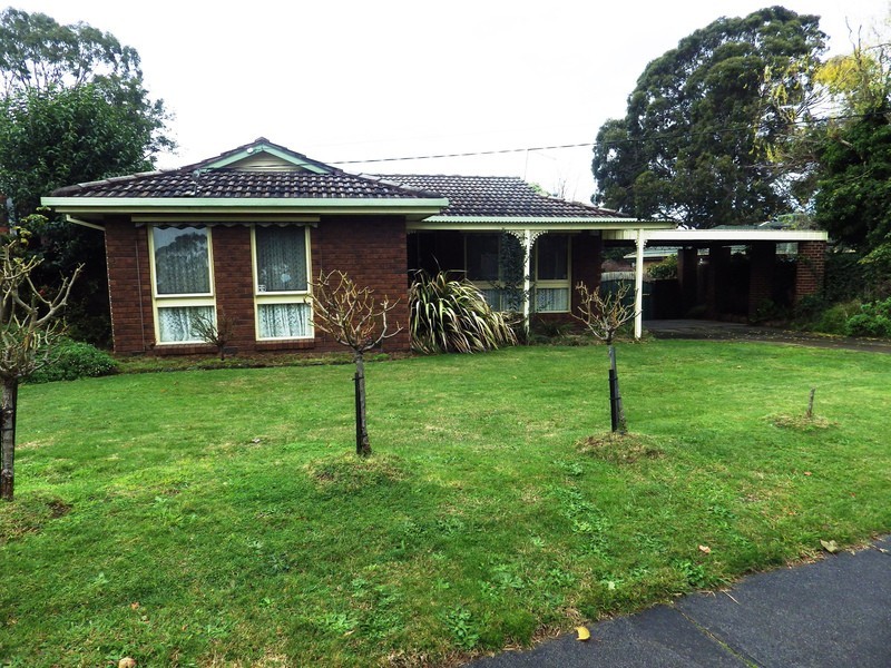 138 Hayrick Lane, Mooroolbark VIC 3138