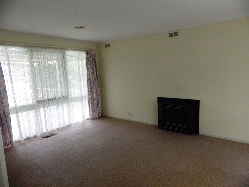 138 Hayrick Lane, Mooroolbark VIC 3138