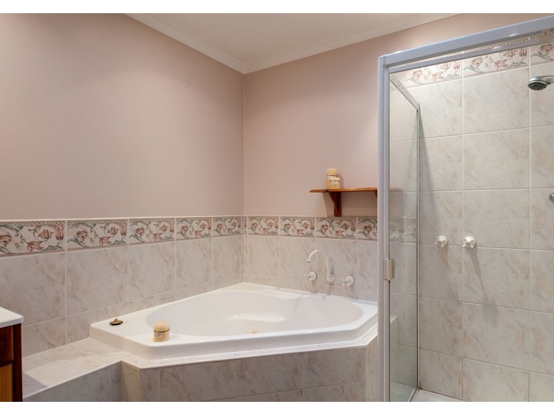 79 Lincoln Road, Croydon VIC 3136