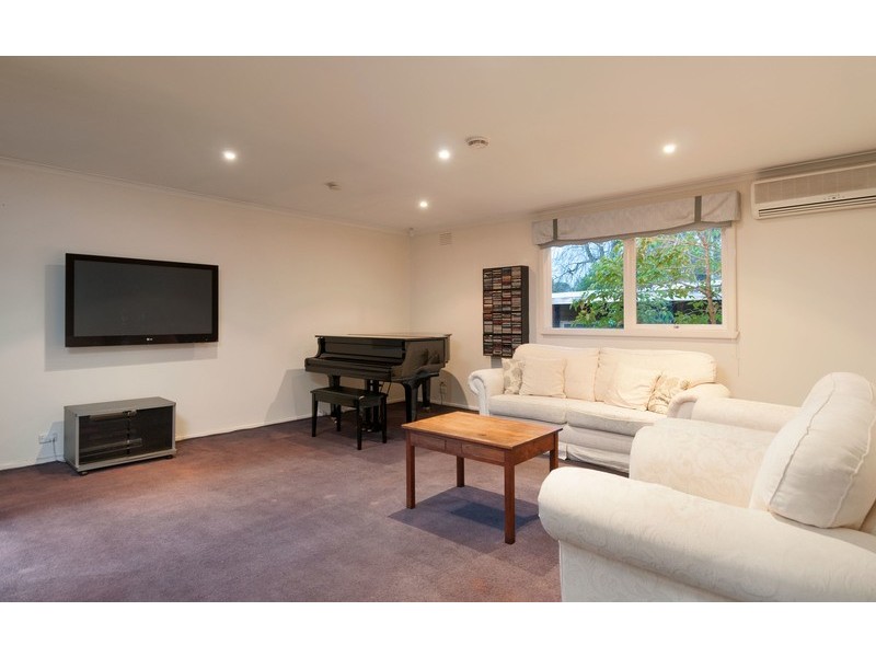 79 Lincoln Road, Croydon VIC 3136