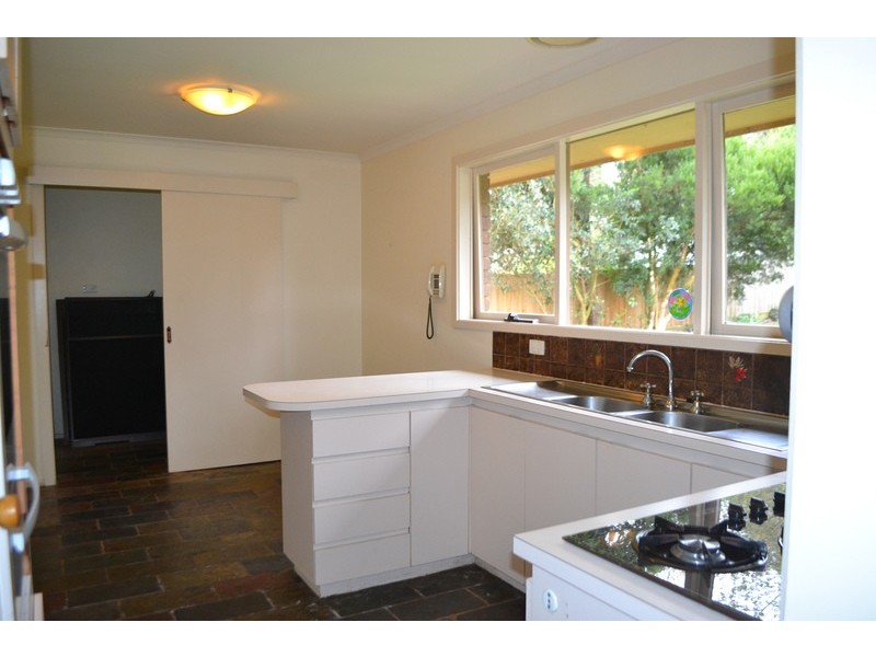 11 Quest Court, Mooroolbark VIC 3138