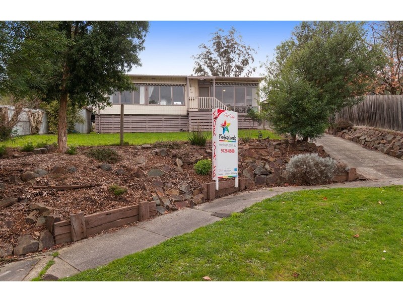 20 Shirley Street, Mooroolbark VIC 3138