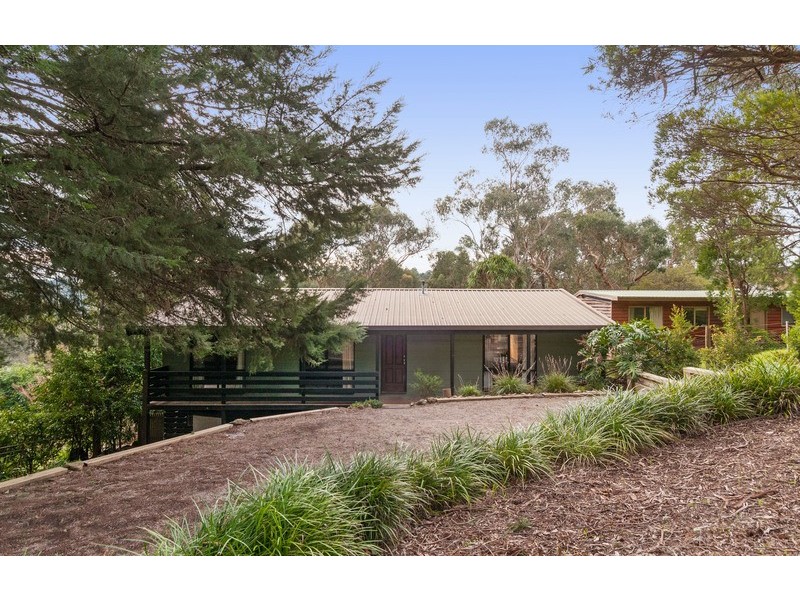 7 Oak Grove, Mount Evelyn VIC 3796