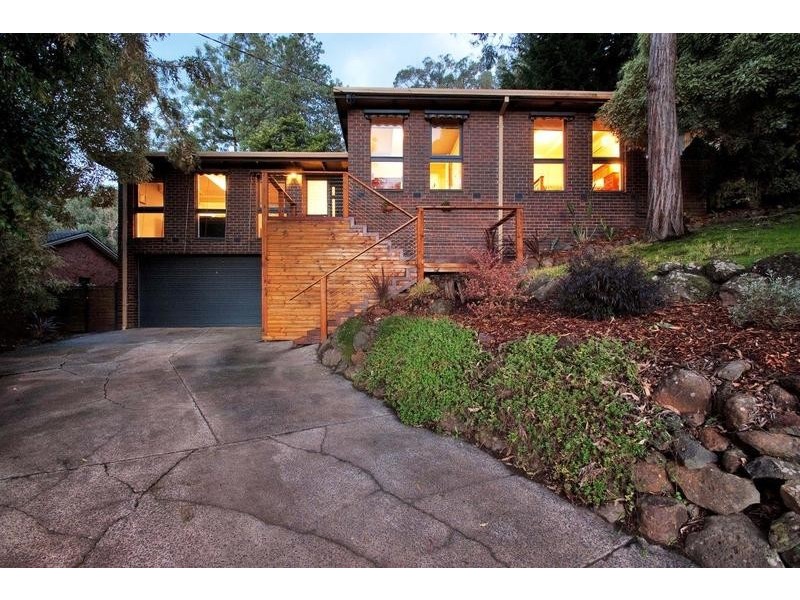 24 Sunrise Hill Road, Montrose VIC 3765