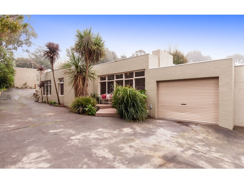2/27 Humber Road, Croydon VIC 3136