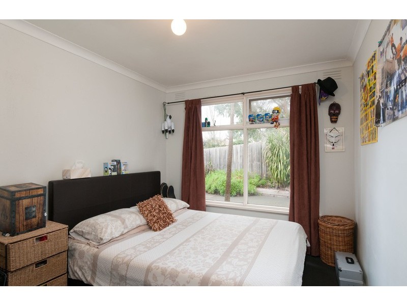 2/27 Humber Road, Croydon VIC 3136