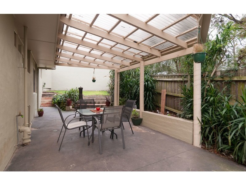 2/27 Humber Road, Croydon VIC 3136