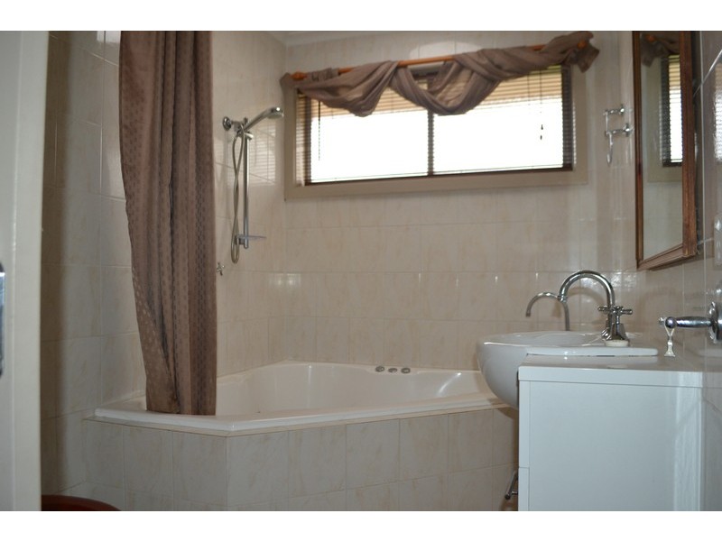 141 Cherylnne Crescent, Kilsyth VIC 3137